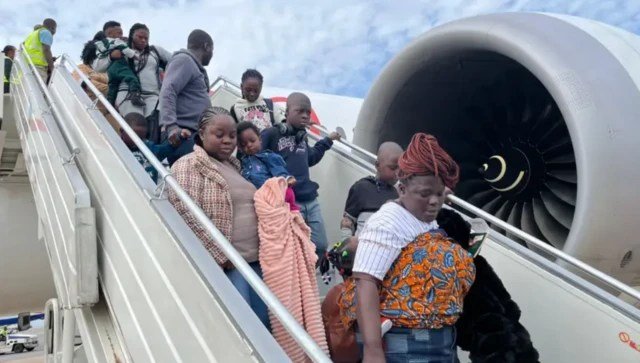nigerians leave sa xenophobia