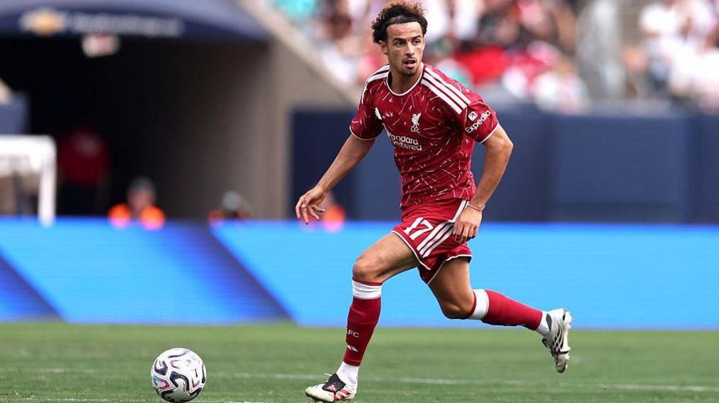 curtis jones leaves liverpool