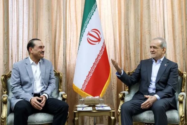 iran pushes muslim unity