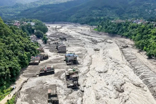 nepal glacier collapse