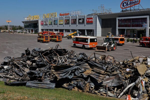 ukraine shopping mall strike