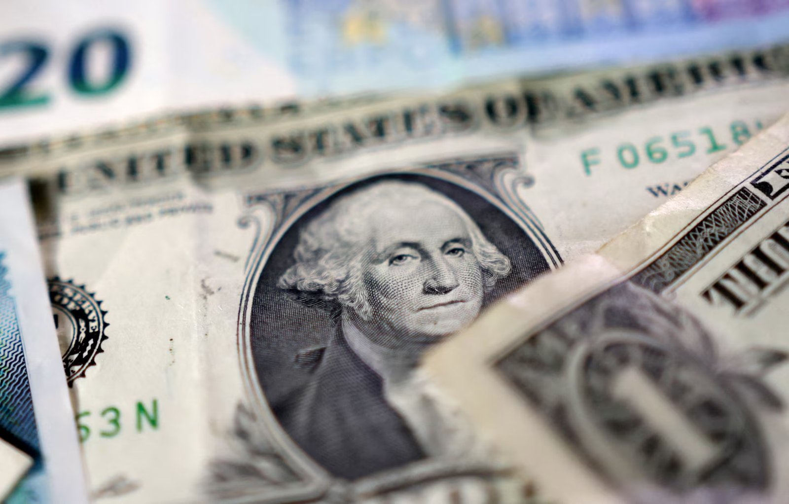 global debt hits record