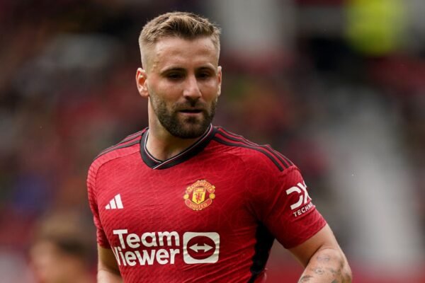 manchester united left back