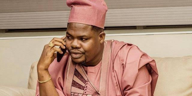 mr macaroni government threats
