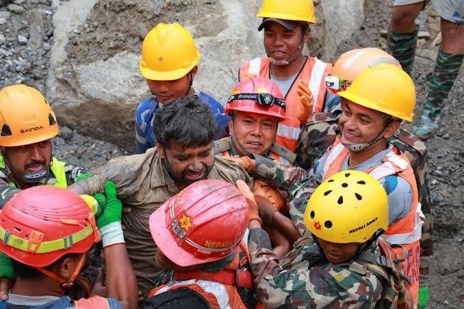 nepal tunnel workers survive