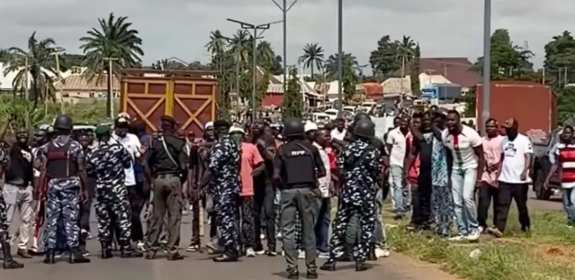 peter obi convoy blocked
