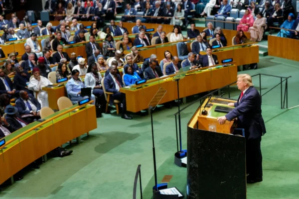 trump threatens iran at un