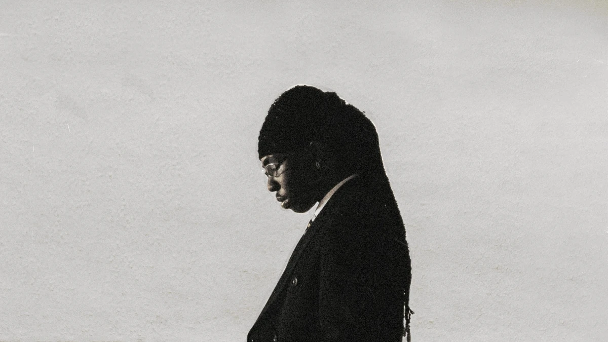 fola releases sophmore album