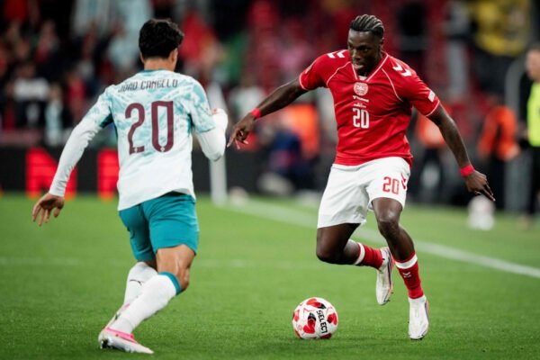 portugal beat denmark 4-2